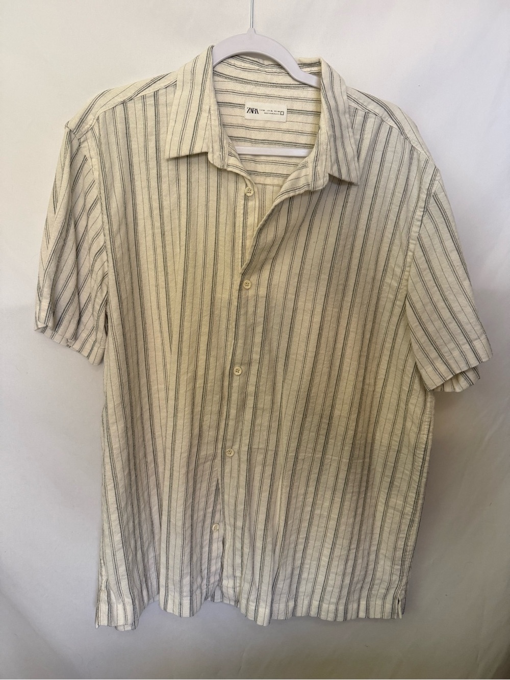 ZARA Men’s Short Sleeve Button-Up Shirt - Cream with Black Stripes Sz XL